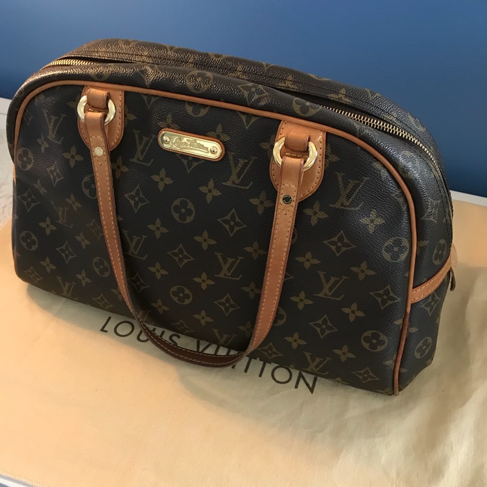 Authentic Louis Vuitton Montorgueil GM. #MI4029